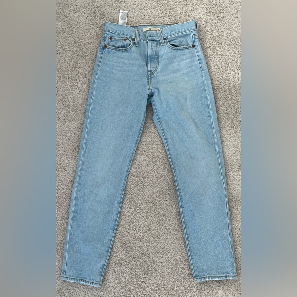 Levi’s wedgie jeans